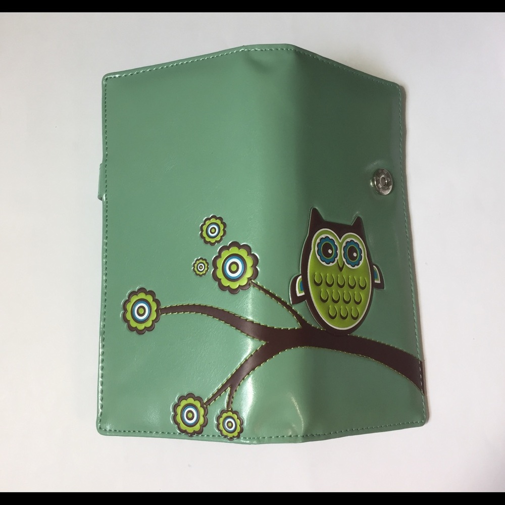 NWT Owl Wallet - Light Green - Vegan Leather - Picture 3 of 5